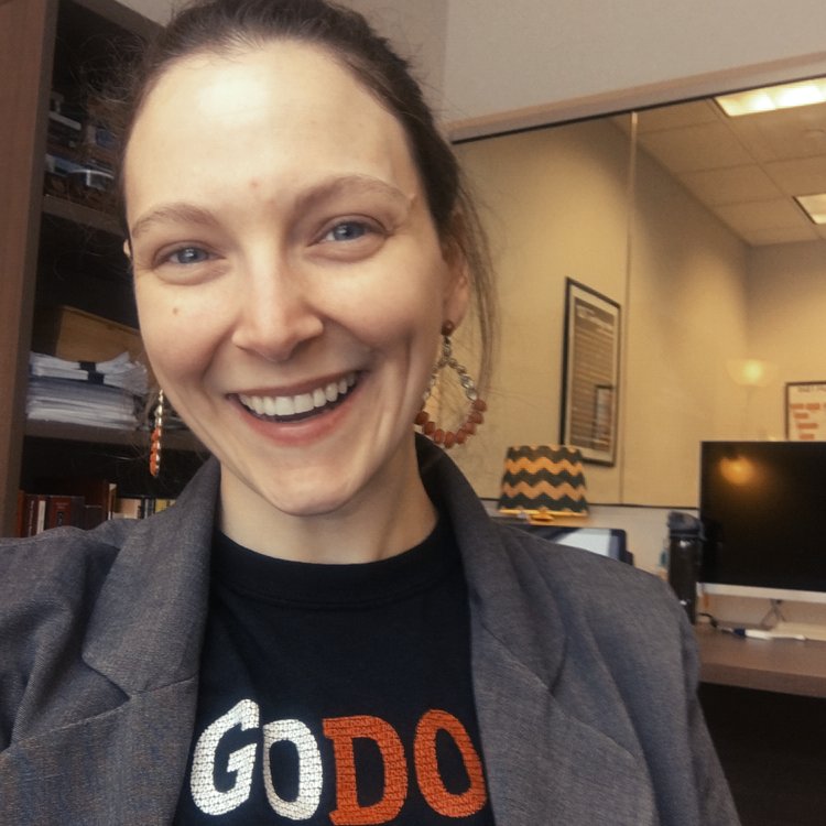 DWritingCenter's tweet photo. Sometimes words just arrive in our lives. Today I woke up with the phrase “great love” speaking to me, so my #keywordoftheweek is WITH. I’m going to see what happens when I go through my activities today “with great love.” What do you want to carry WITH you today? 🧳 https://t.co/1nYDAWMDXq