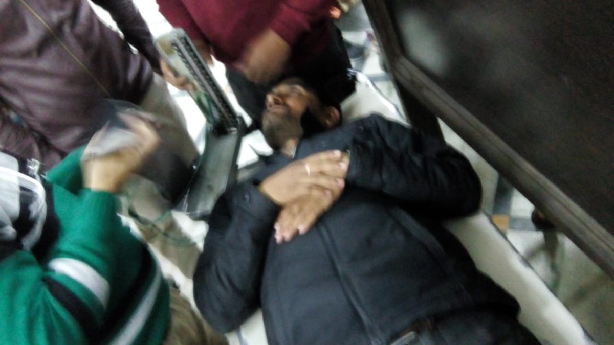 DRGEDAR's tweet image. आर ए एस मुख्य परीक्षा की तिथि बढ़ाने की मांग को लेकर बैठे धरनार्थियों  की तबीयत खराब होने के बाद भी सरकार का नहीं चेतना सरकार की संवेदनहीनता दर्शाती है 
   ।जागो आरक्षितों जागो ।।
@SachinPilot 
@ashokgehlot51 
@abpnewstv 
@RahulGandhi