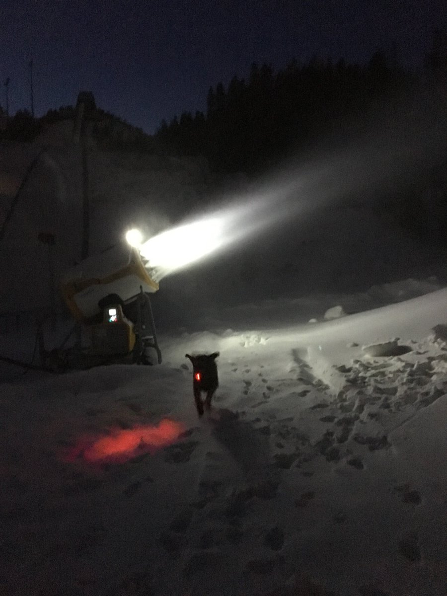 JahrenLabLab's tweet image. I KICKED THAT SNOW MACHINES ASS YES I DID