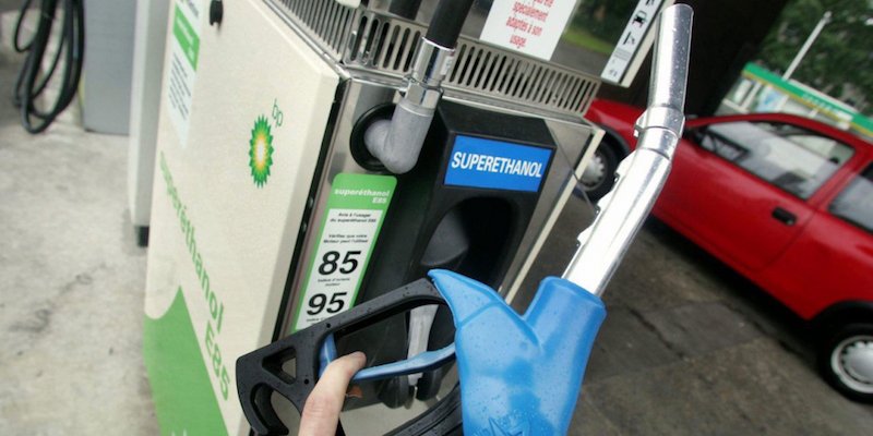 L'#E85 va-t-il tout bousculer en 2019 ? <a href="/Midas/">Midas</a>, #PointS, #Speedy pour ne citer qu'eux se mettent à l'installation de boîtiers Bioéthanol. On annonce des tarifs exorbitants de 700 euros. <a href="/Flexfuelcompany/">FlexFuel Energy Development FFED</a> @SARLBiomotors Qu'en est-il vraiment ? -> wp.me/p6GKu9-2s4