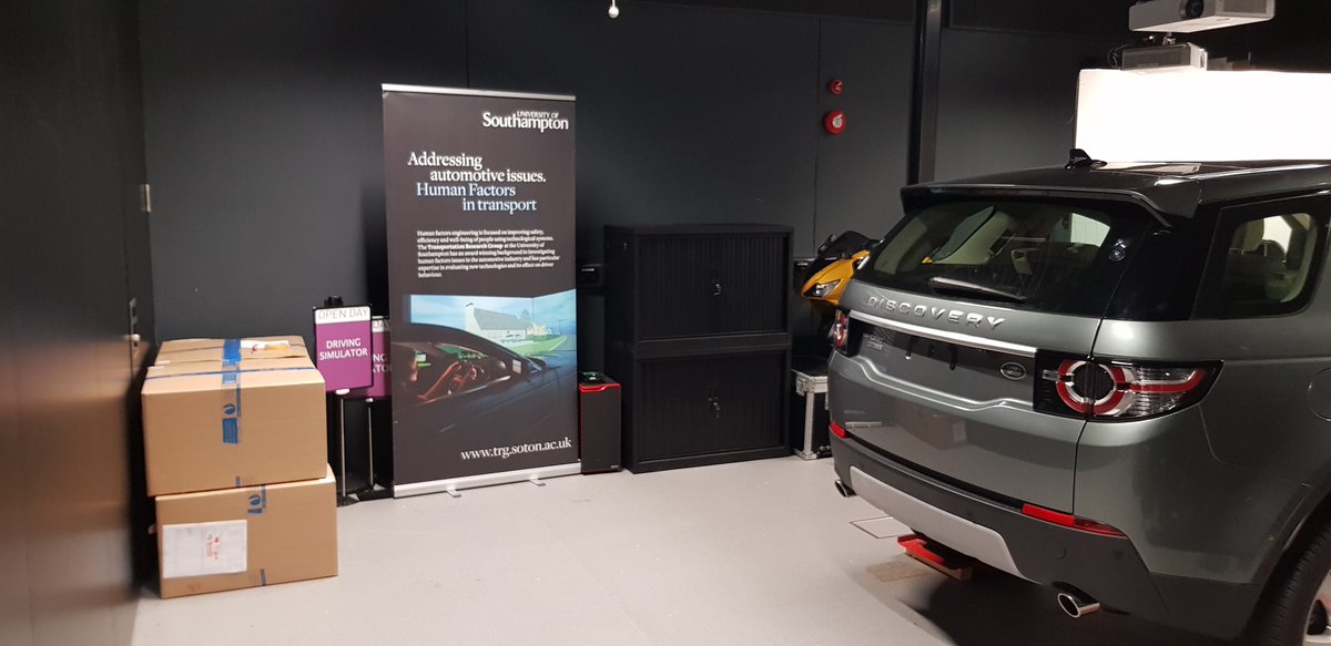 HFE_UoS's tweet image. Today we tidied the laboratory, ready for the installation of the latest simulator hardware and software.   #HFE #Tidylab