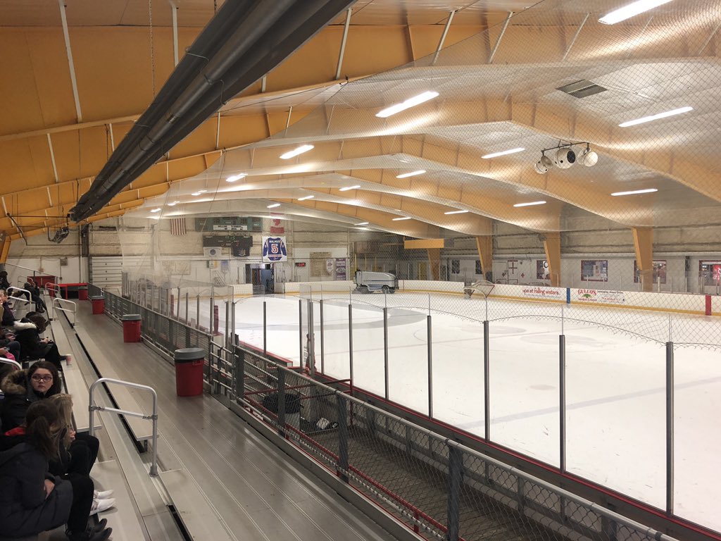 Matthew Bové on Twitter: "Greetings from the Hamburg Base where North is on Frontier. I haven't been to rink in years. It's just as cold as I remember.