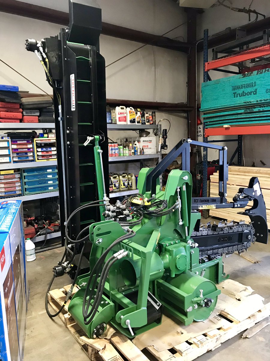 cliffwstewart's tweet photo. Oh boy...it’s that time again! #SHOWSEASON Fresh paint, metal pallets, brochures, etc...but whatever you do please don’t forget to pack the #GREENCUPS #COLDKEGS #THIRSTYTHURSDAY @ the STMA @FieldExperts @STECEquip @jimmywalker4x @Gkbmachines @Trilo_equipment @trenchitnz https://t.co/tf6HDx8lOZ