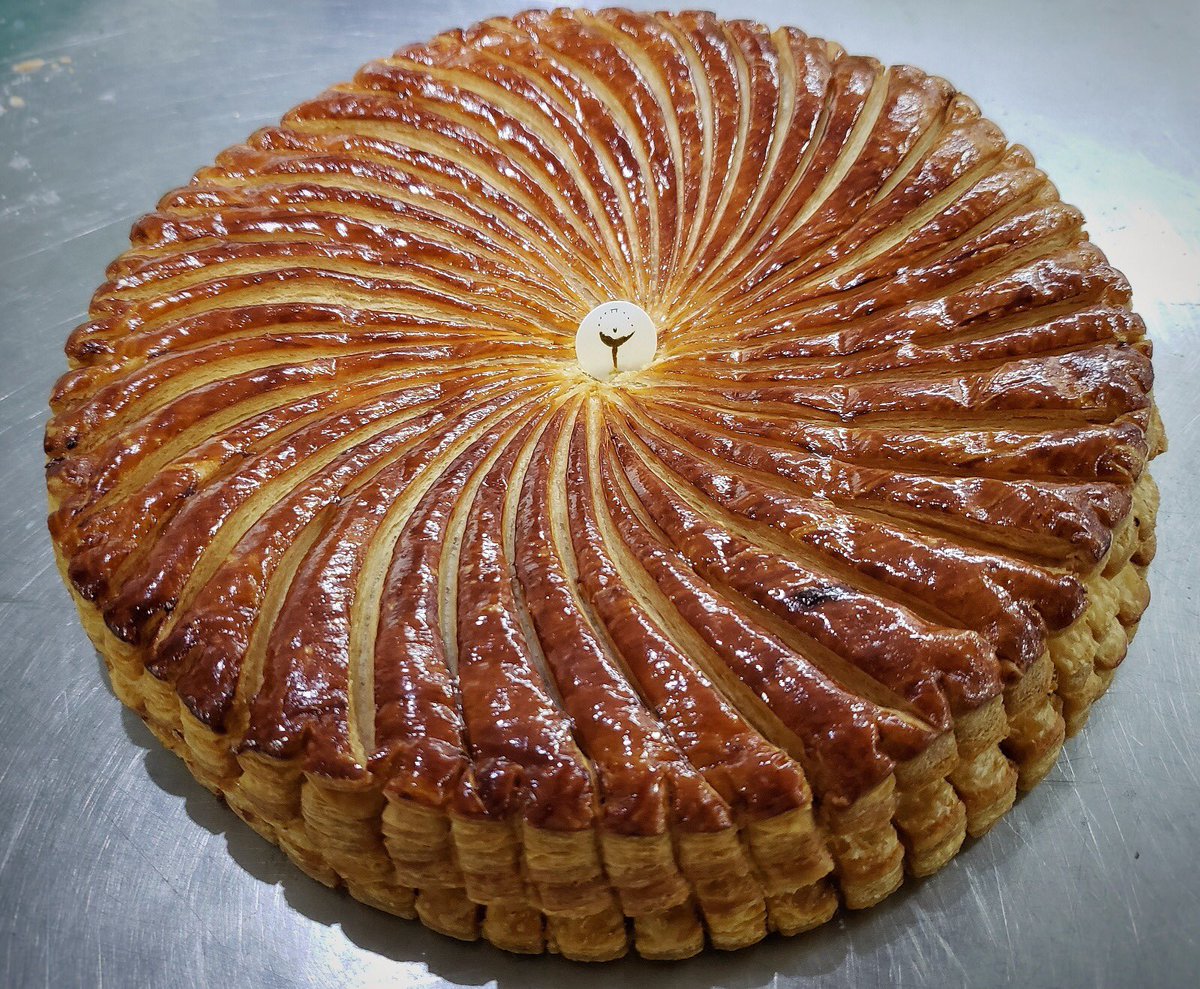 La galette des Rois au ‘Comptoir de Pierre Gagnaire’ à #Shanghai #capellahotelshanghai