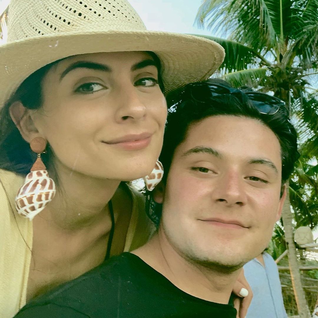 #Repost <a href="/anabreco/">Ana Brenda</a>
•  •  •  •  •
Happy birthday Pi 🎈te quiero infinito <a href="/betoc/">Beto Alberto Caballe</a> #littlebrother ❤️