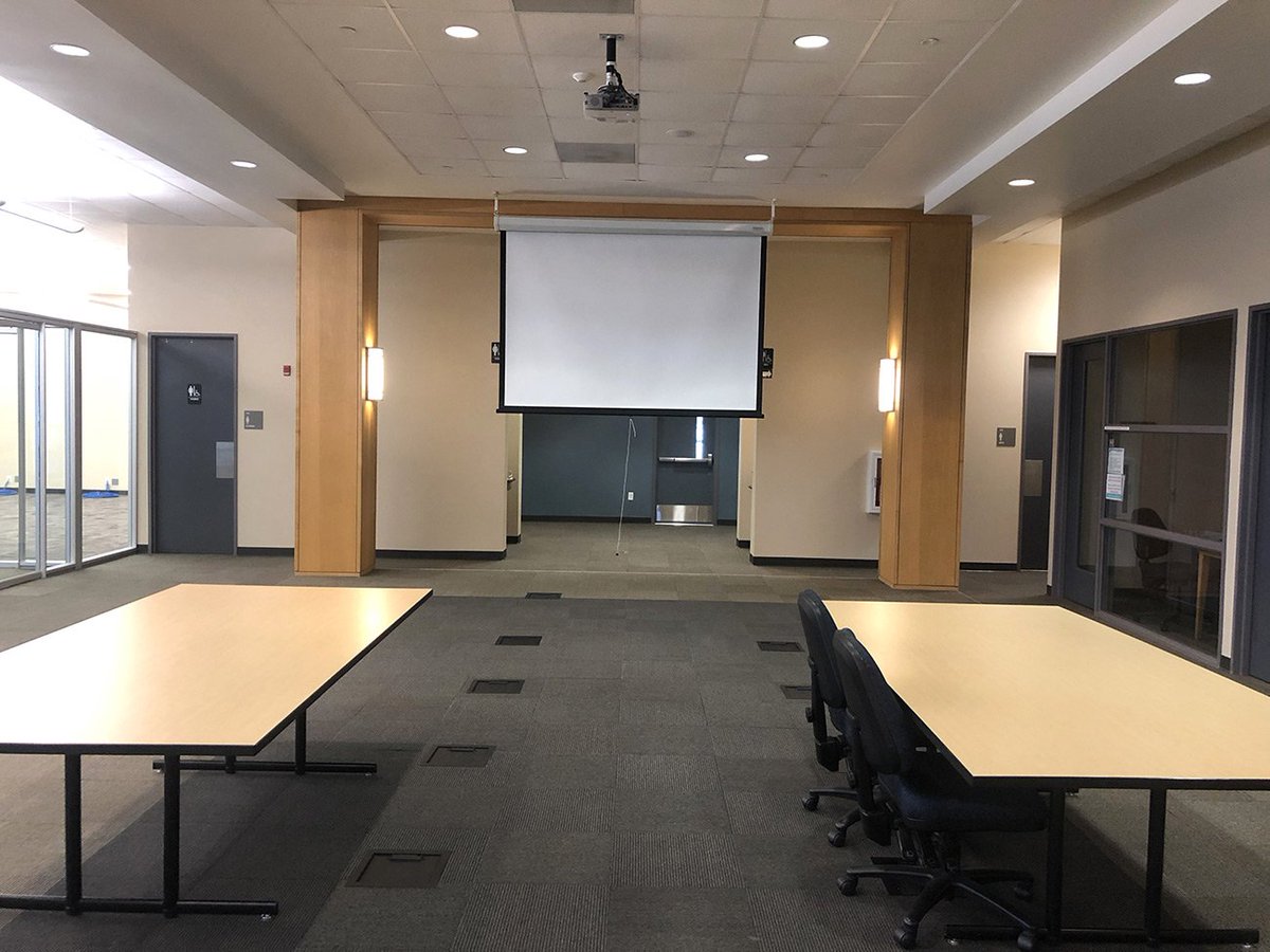 bccommercialtx's tweet photo. Our work here is done! BC Commercial completed another successful project: the Lee College Writing Center. Our team is proud of the new DIIRT wall system and their new raised access flooring area.
#TxContractor #Construction #teamwork #hardhatlife https://t.co/lrAejv2wIR