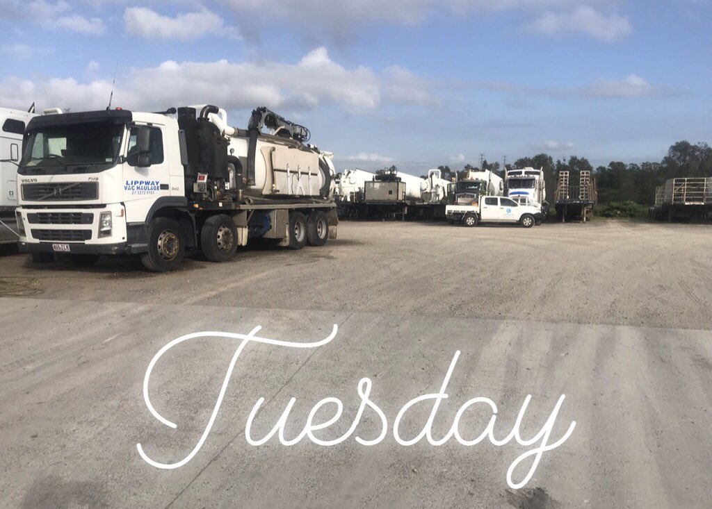 Tuesday morning down at Macbarry place. 
.
.
.
#lippway #liquidwasteremoval #bdouble #brisbane #queensland #transport #servicingbrisbane #brisbanebusiness #vactank #gullysucker #liquid #pumps