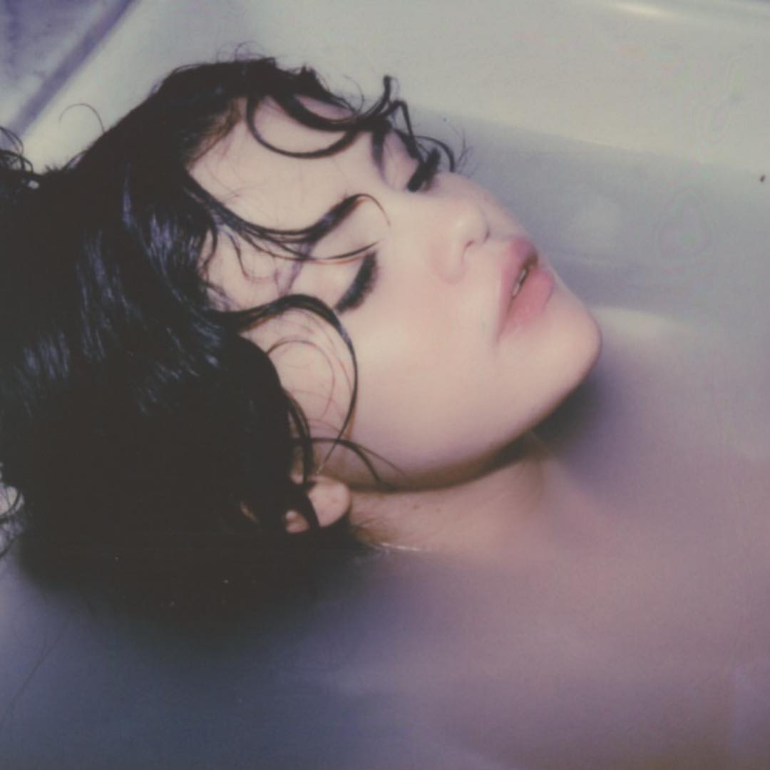 selenagomezbr's tweet photo. Um anjo de verdade! 🦋

Petra Collins | Instagram https://t.co/r1Lzhvax2b