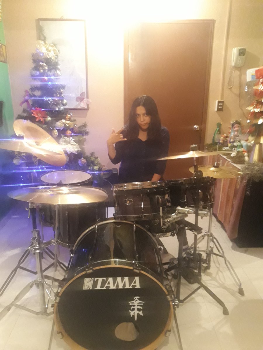 AlondraRock's tweet image. Yeah 🥁🐿️