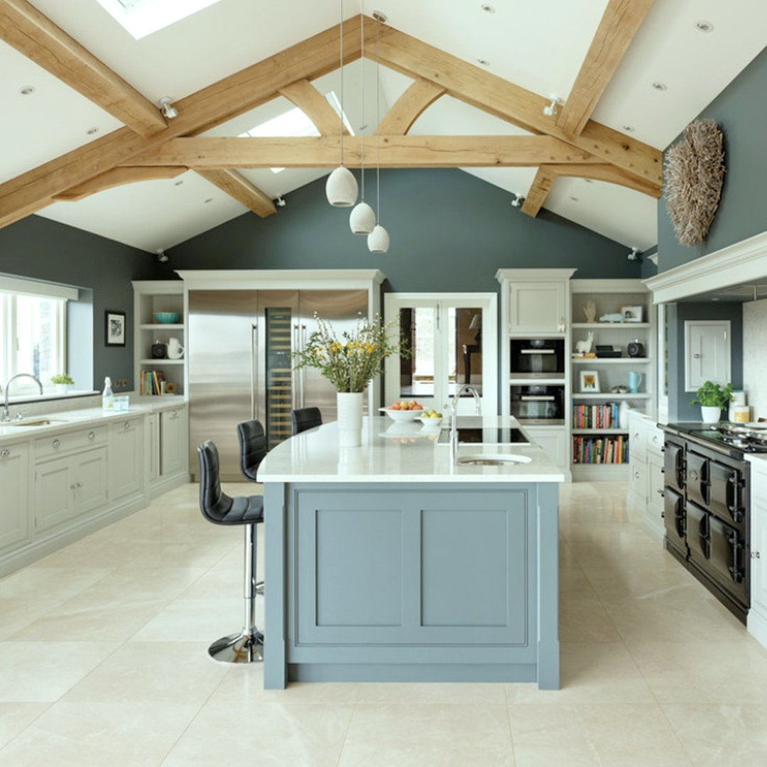 WorktopsExpress's tweet photo. looking for #quartz worktops for your new #kitchendesign ... we will find you the best prices in the UK from the best manufacturers of @Silestone by @CosentinoUK see this beautiful design here https://t.co/8BV3ajgZE7  📸 &amp; here https://t.co/hcfBWod964 😃 https://t.co/gkUCf89Pzn