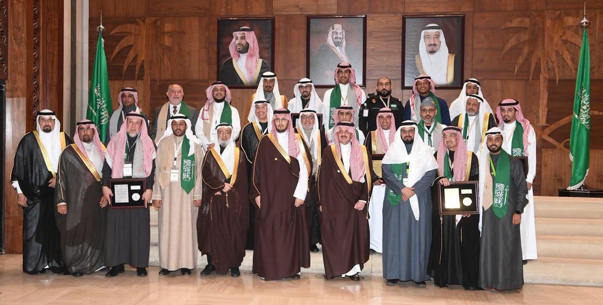 satam93's tweet photo. ولله الحمد حصلت على المركز الثاني لـ #جائزة_التطوع_السعودية فرع القدوات وماهي الا انطلاقة لمستقبل حافل بالإنجازات والاعمال بإذن الله، كما اخص بالشكر لجميع من دعمني في مسيرتي التطوعية.. شكراً للجميع.. 💪🏼🌹 https://t.co/64pDtywa4I