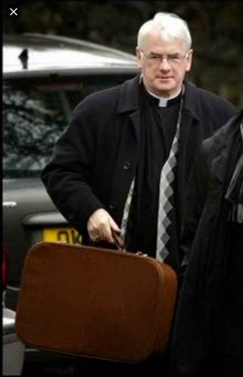BishPatrick's tweet image. BELFAST BISHOP TAKING MONEY FROM SOUP KITCHEN bishoppatbuckley.blog