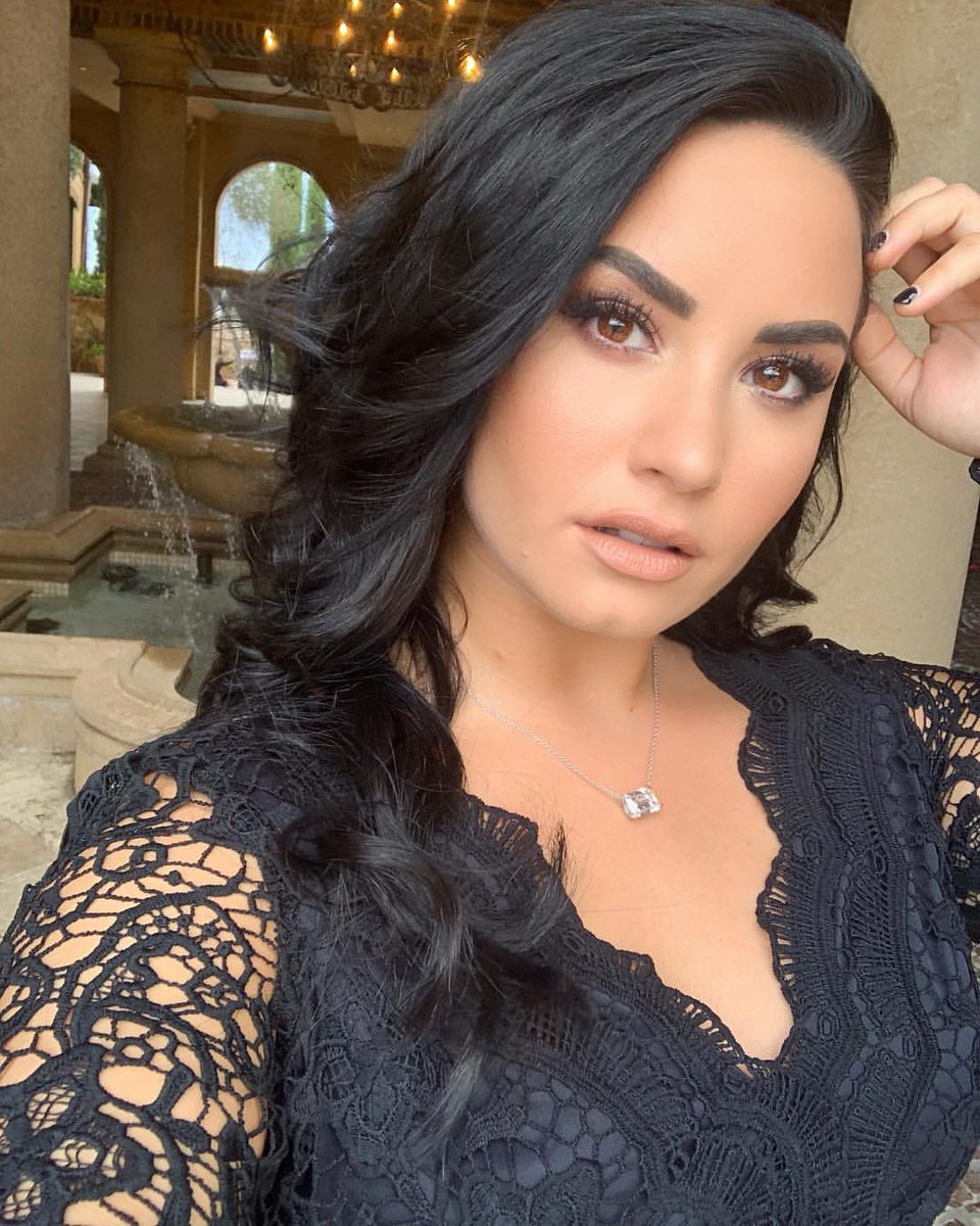 demilovatobr's tweet photo. Demi Lovato via Instagram 💗 https://t.co/cKGlhkb2QI