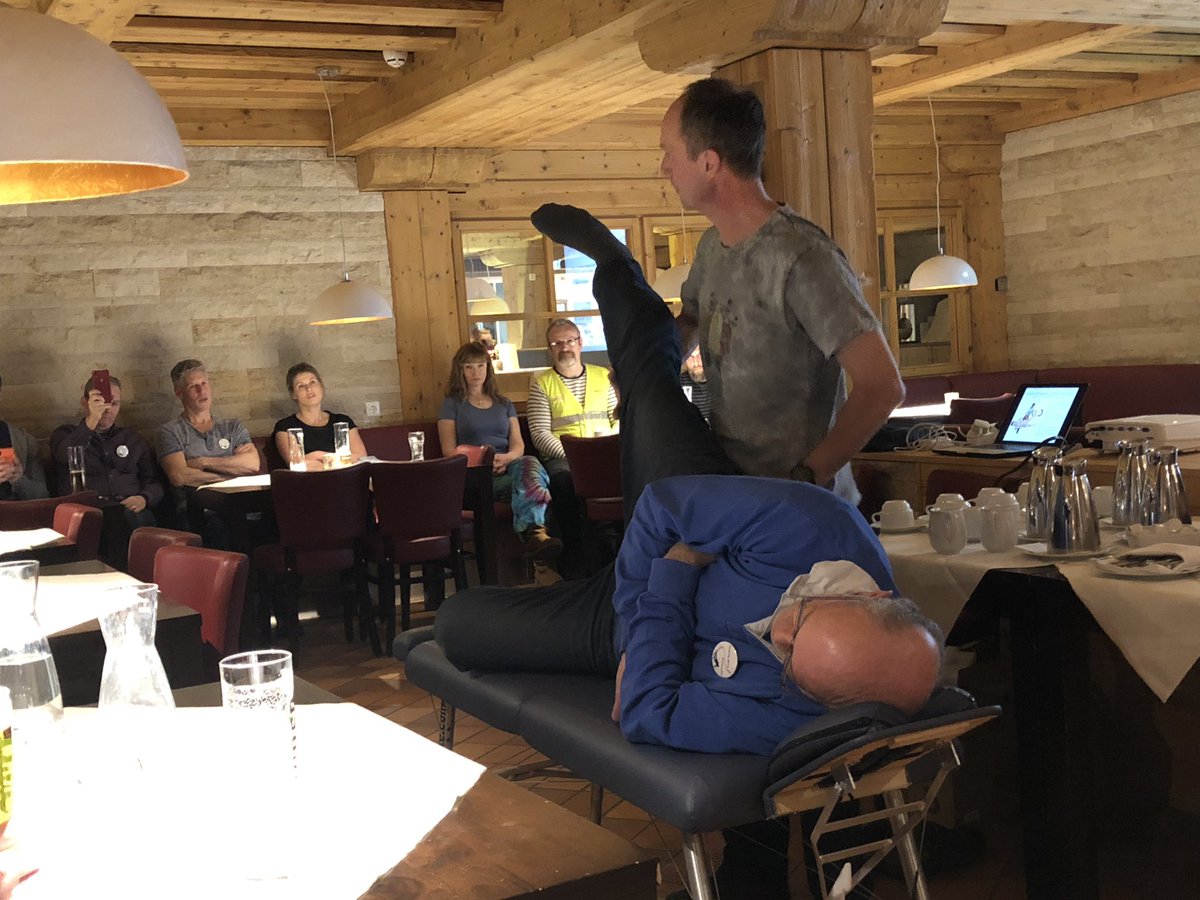 ChiropracticUK's tweet photo. Hip Skip SkiPD ⛷ BCA Members from around the country have come together in Austria on The Royal College of Chiropractors Ski trip to spend four days skiing and learning all about hip injuries with Jesper Dahl #BCAfamily #BCAski #RCC https://t.co/QEJsgeYZDN