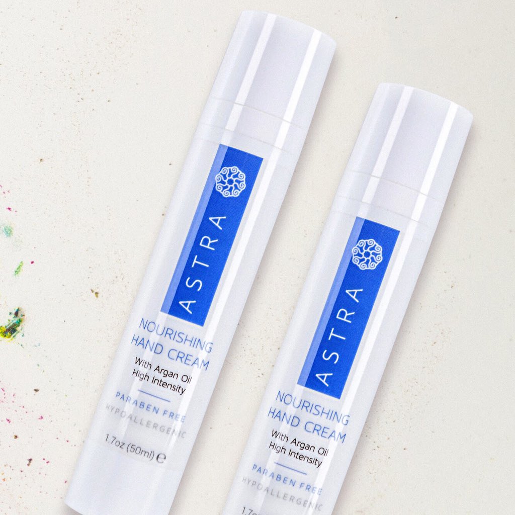 AstraCosmetics's tweet photo. HAND CREAM is an advanced formula that deeply moisturizes dry hands. It is a concentrated cream for extra dry and chapped skin, and a nourishing hand cream to protect and soothe dry hands.🥰 #astracosmetics #makeupartist #skincare https://t.co/tcNdQaiUwB