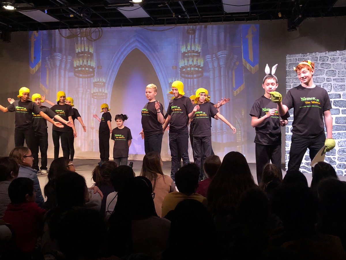 ArtsAtNA's tweet photo. Shrek Jr! Our 7th and 8th Grade Advanced Chorus delighted a Middle School audience with their wonderful performances. Join us this evening at 7:00 ⁦@NewarkAcademy⁩. https://t.co/PoTgpSSz1F