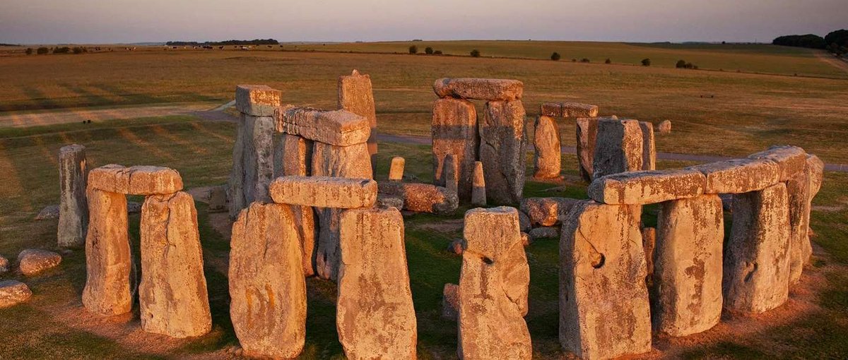 FunEngland's tweet photo. Stonehenge, one of the most famous scenic spot in England, is still a mysterious site of ancient prehistoric monument. https://t.co/4qckhadAul