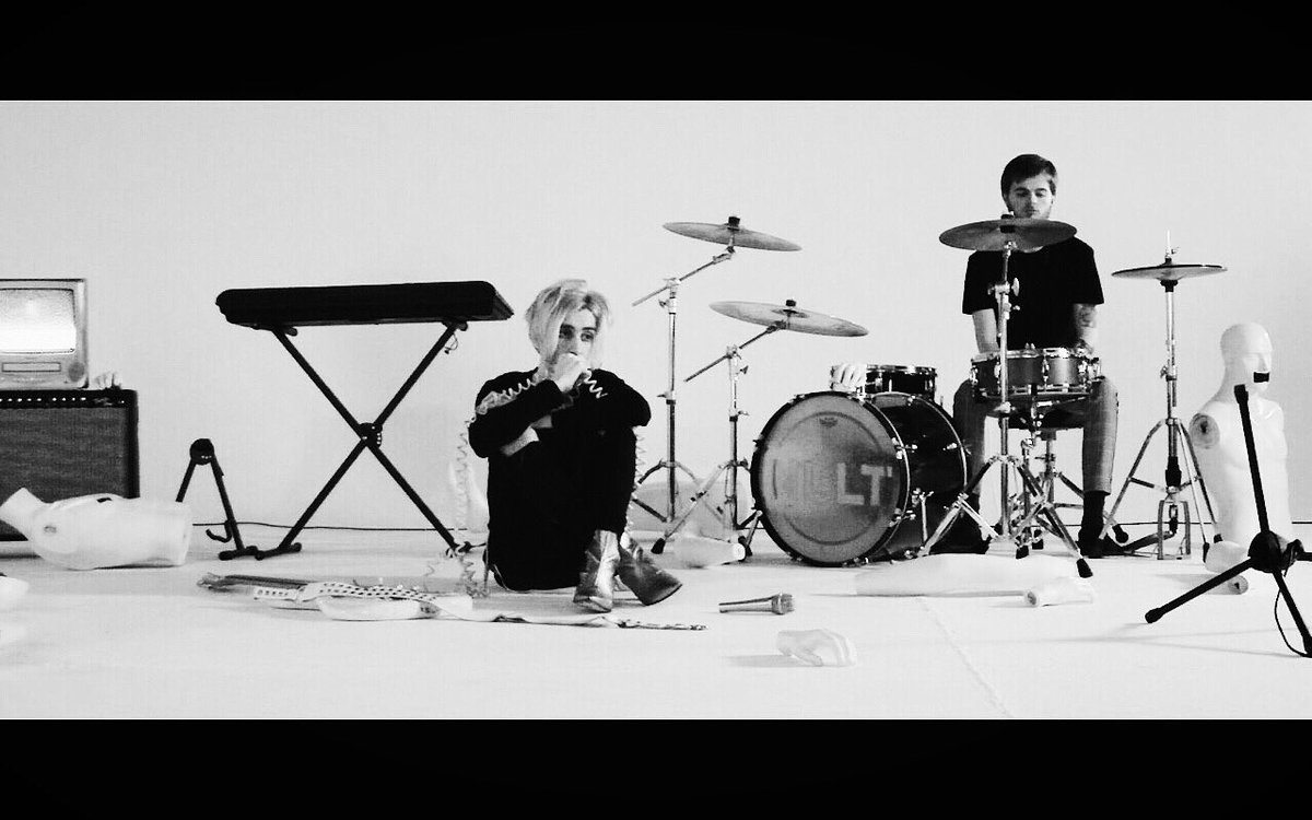 Thanks to everyone who’s taken the time to view our debut music  video it means a lot, thanks as well for all the positive feedback we’ve received we couldn’t be happier 

 youtu.be/tyMB8yB7GQI

#notlookinglikethat