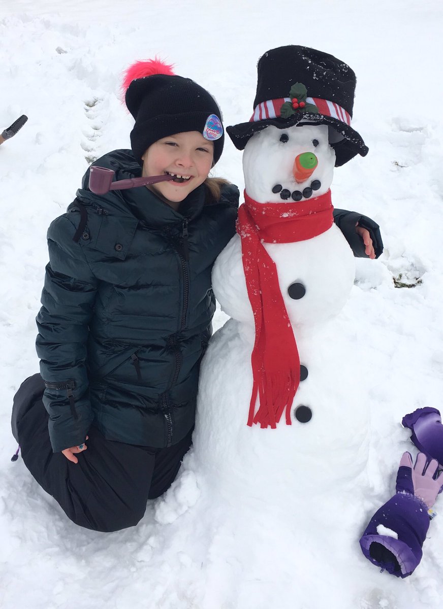 DesantoAlex's tweet photo. Her snowman she built by herself. She’s so proud. @piazza_ms_penn https://t.co/lWP4XlZvNt