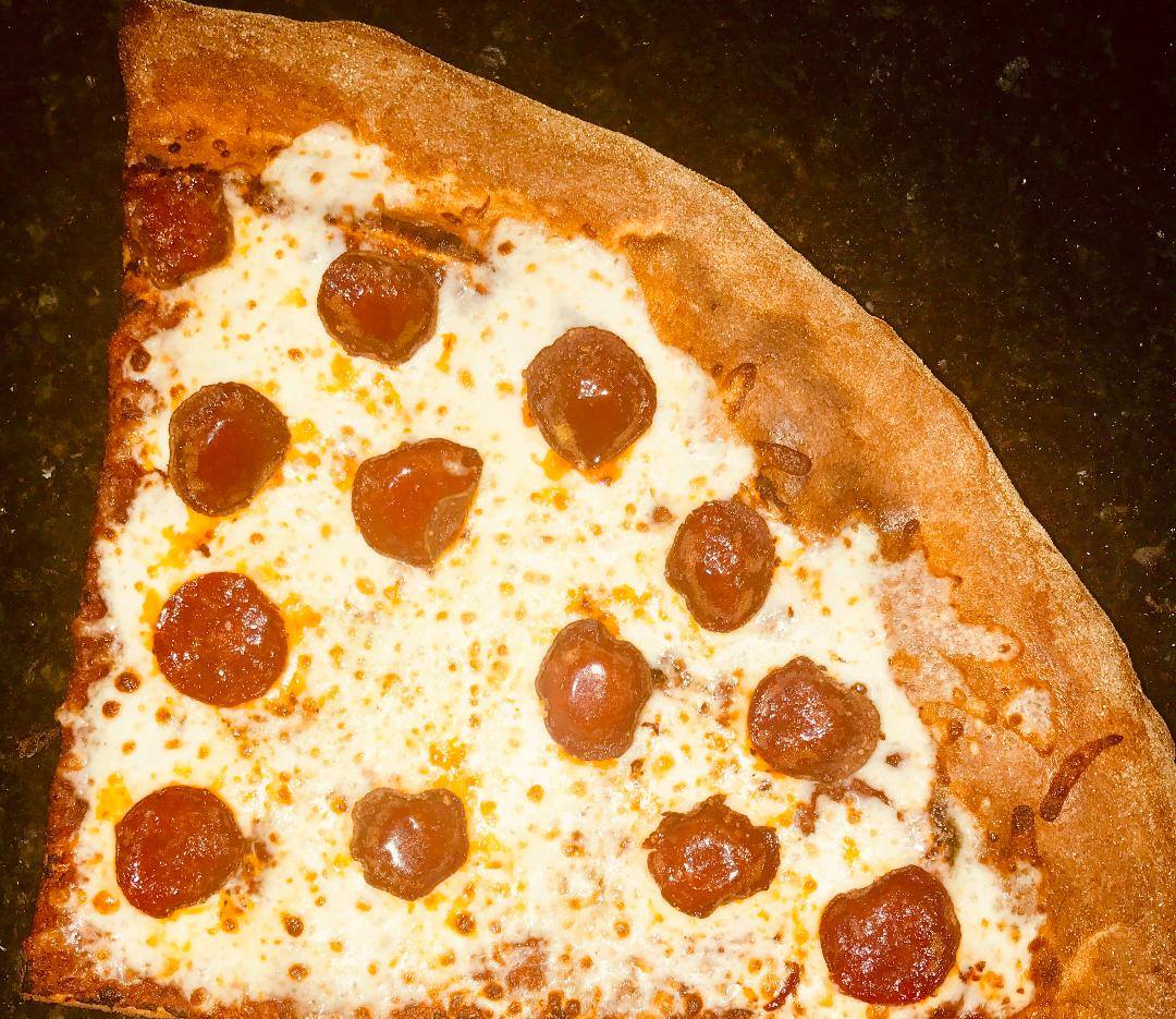 PIZZOLIS's tweet photo. Jumbo Cheese Pizza Slices for Federal employees during government shutdown just $1.00 (menu price $5). We want to show support to all hardworking federal employees! We deliver to downtown D.C. and open until 3AM Fri &amp; Sat. https://t.co/1a1a4aJSRX