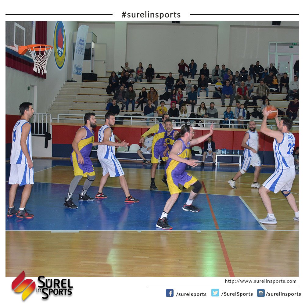 SurelSports's tweet photo. Eso 50. Yıl Basketbol Turnuvasında Çeyrek Final karşılaşmaları geride kaldı. 
12 Ocak Cumartesi g��nü oynanan çeyrek final müsabakalarında heyecan doruktaydı. Karşılaşmalar Yarı finale adını yazdırmak isteyen 8 takımın kıyasıya mücadelesine sahne oldu. https://t.co/hgQOp9KjQy