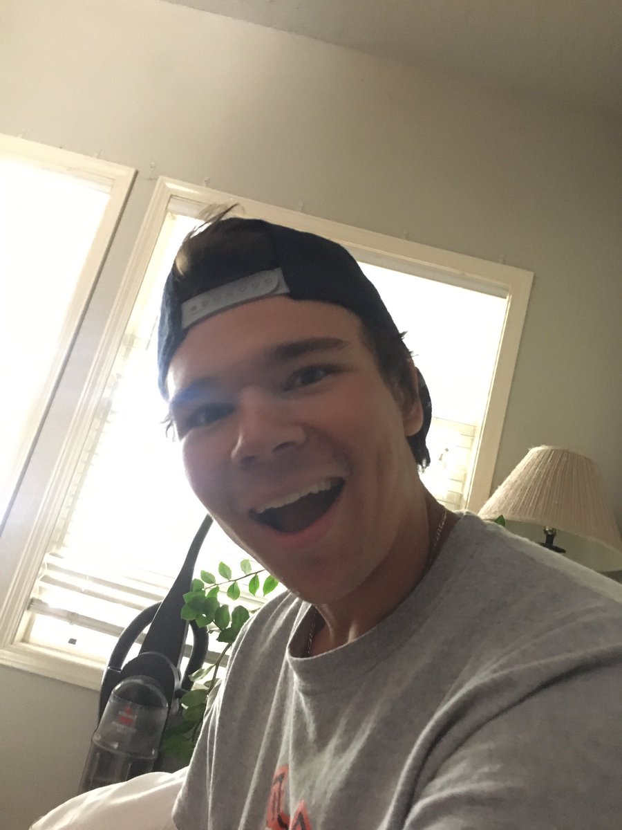 jackrogers161's tweet photo. Happy 20th birthday to the guy who’s been by my side since 7th grade. Have a great day buddy❤️🔥 https://t.co/olTVBKK0Vd
