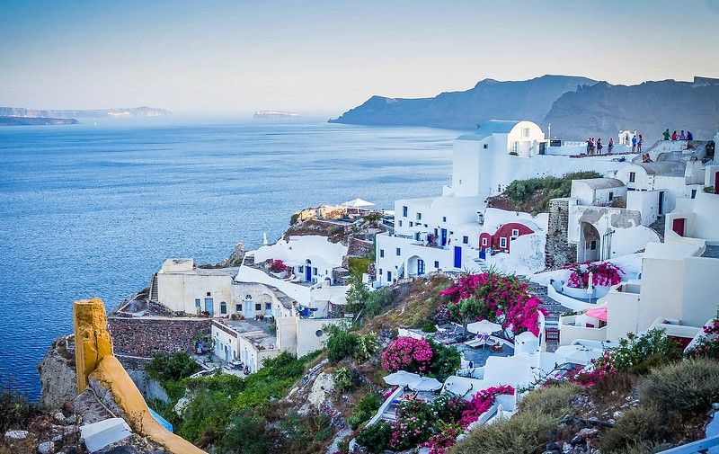 ABritSoutherner's tweet photo. Did you know that #Greece has over 6,000 islands? That's a lot of #travel! Don't worry, we have put together a collaboration of 16 of the best places to explore in @VisitGreecegr! From #Athens to the Greek Islands, get ready to be amazed by Greek beauty! https://t.co/m4fqfMokoo https://t.co/1ejBjnQ2WP