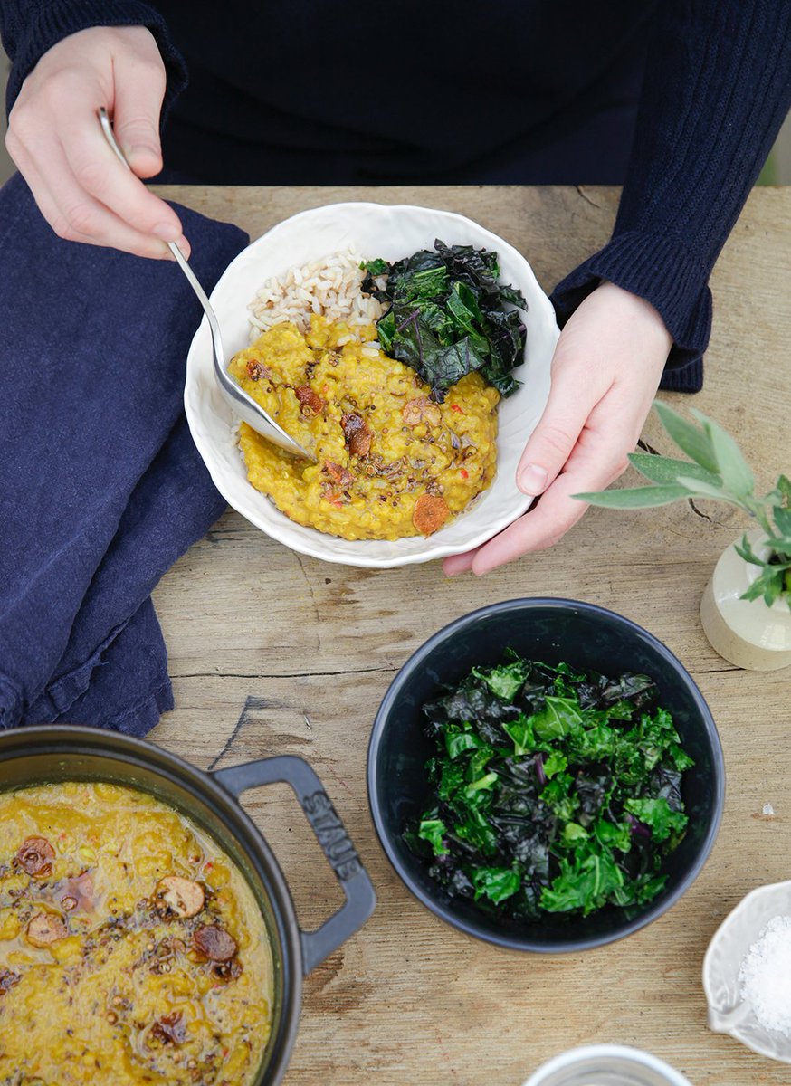 Make a big batch of this gently spiced #vegan dhal with butternut squash and you'll enjoy warming lunches and suppers for days. #recipe #homecooking #meatfreemonday ow.ly/VN7B30ngnXy