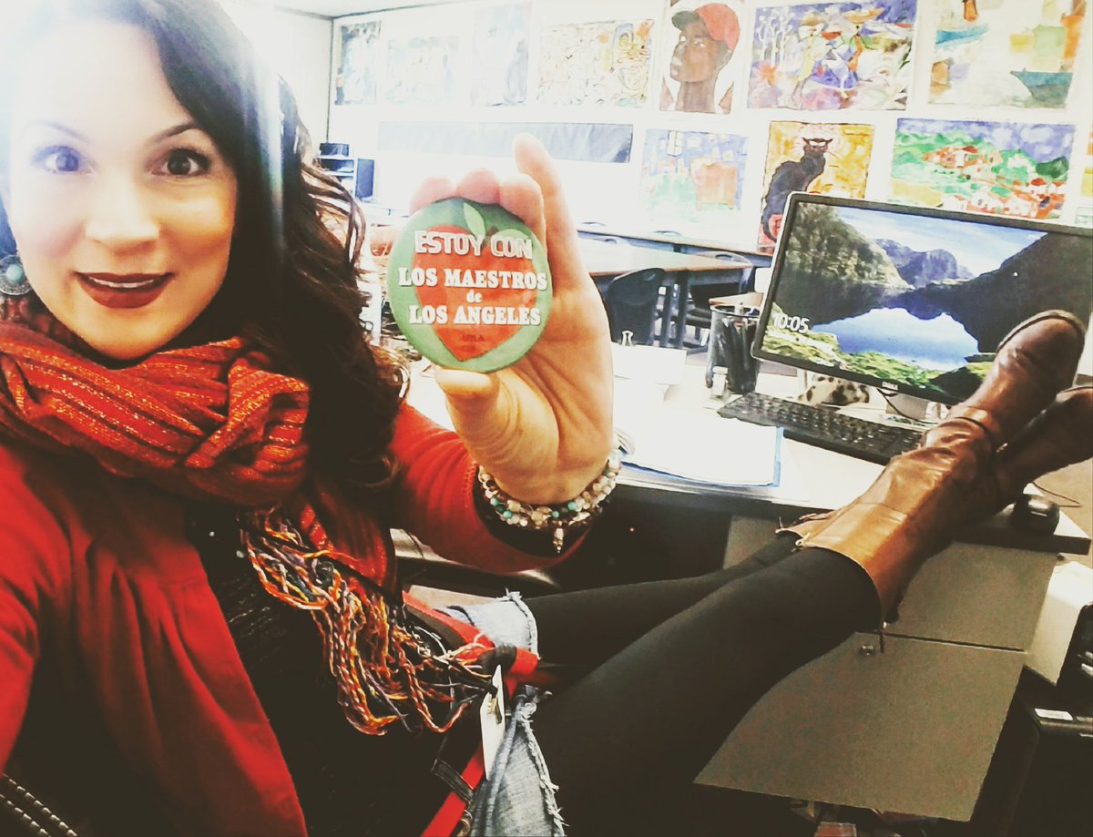 Solidarity w #UTLAStrike, US's 2nd largest school district, on strike 2day for the 1st time in 30 yrs, 4 proper staffing, better funding, & accessibility to all kids.
There is a war on teachers the world over.
Their fight is our fight!
#WeAreLA #UTLAstrong #RedForEd #Red4Ed