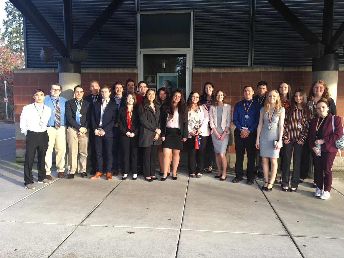 WhiteRiverDECA's tweet photo. Everyone did amazing at AREA Competition, congratulations to everyone who made it to State!! https://t.co/QsSvciWFRV