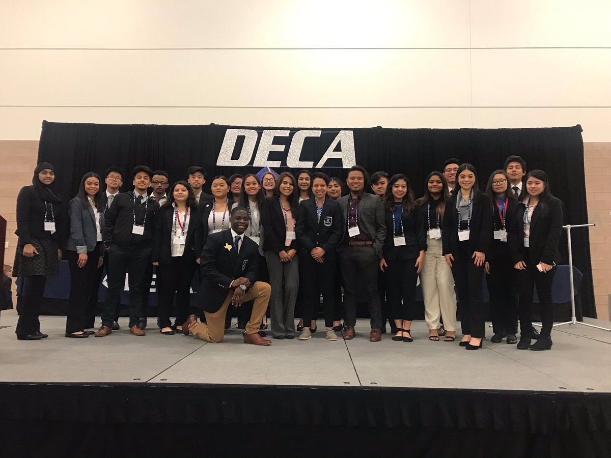 NGHS_Raiders's tweet photo. The NG DECA team competes at the District 11 Career Development Conference in Irving #NGRaiderNation https://t.co/JAwaB77370