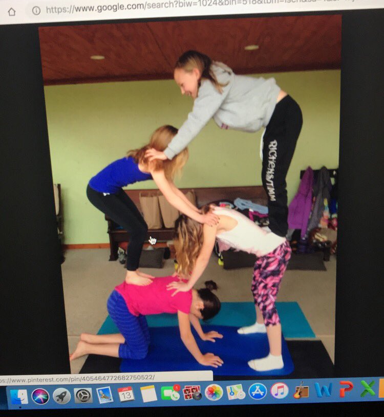 pshhgurlplease's tweet photo. who let us discover the yoga room... https://t.co/sMnO8iJApn