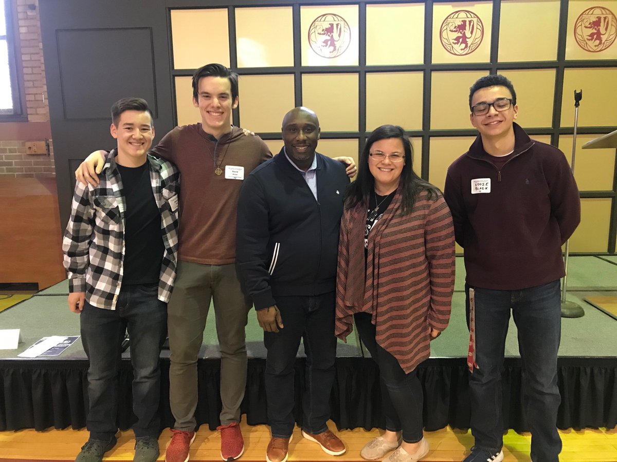 UofdU's tweet photo. Diversity Union was honored to be invited to the Holding Up Your Corner Youth Racism Conference this past Saturday. Schools and parishes from Detroit met at the Sacred Heart Seminary to discuss racial issues and what we as the younger generation could do to help fix the epidemic. https://t.co/lsHoidC441