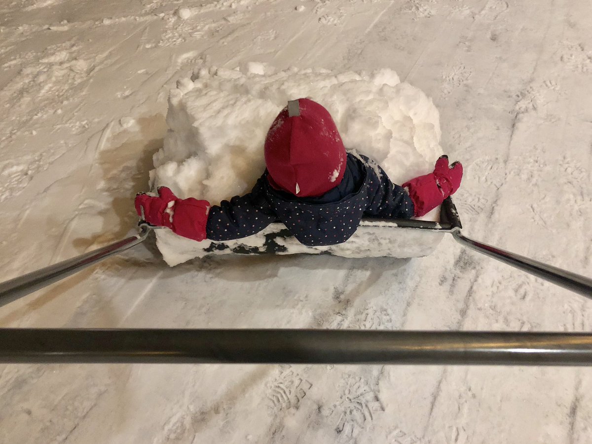 When I’m doing snow removal I often create new visions for business. Important decisions have traditionally been made in sauna in Finland. How is it possible to run business if you do not have either? #finnishmindfulness