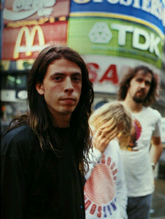 Happy Birthday Dave Grohl 

Foo Fighters - Everlong

 