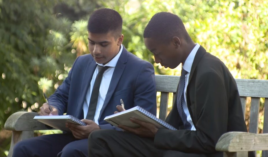 LBS's tweet photo. Learn about LBS's Youth Enrichment Programme, which connects local secondary school students to our world-class faculty. #LBSImpact https://t.co/LtUUDjEc8X https://t.co/Vpbqu1aQnb