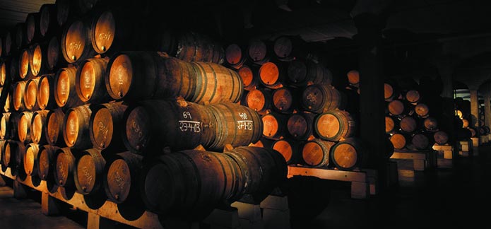 cmviaje's tweet photo. #Enoturismo en la centenaria Bodega La Rioja Alta, S.A., en #Haro, #LaRioja https://t.co/50xt6XZ4iW @LaRiojaAltaSA https://t.co/F22lN34c7X