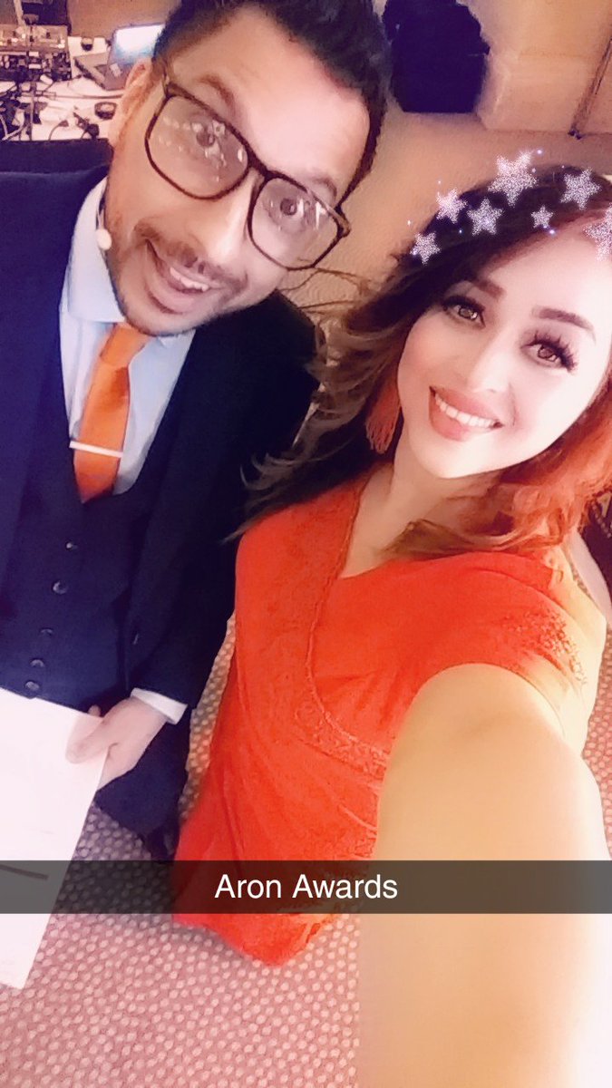 Rumi15060810's tweet photo. With the Main man at the Aron Awards. @bombayexpress1 #asiantechstyle #genuimemerit @ARON #ARONawards19 https://t.co/xTWqPFwi3X