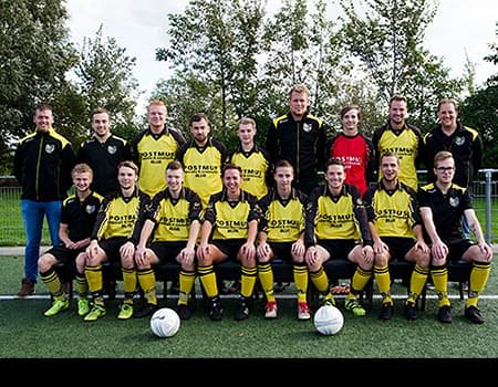 TiedeD's tweet photo. Hop hop morgen weer los met @vvBlija , ons voorbereiden op de 2de seizoenshelft. Eens kijken of we de goede lijn van voor de winterstop kunnen voortzetten. #voetbaltrainer #prachthobby https://t.co/zfGz9smT0R