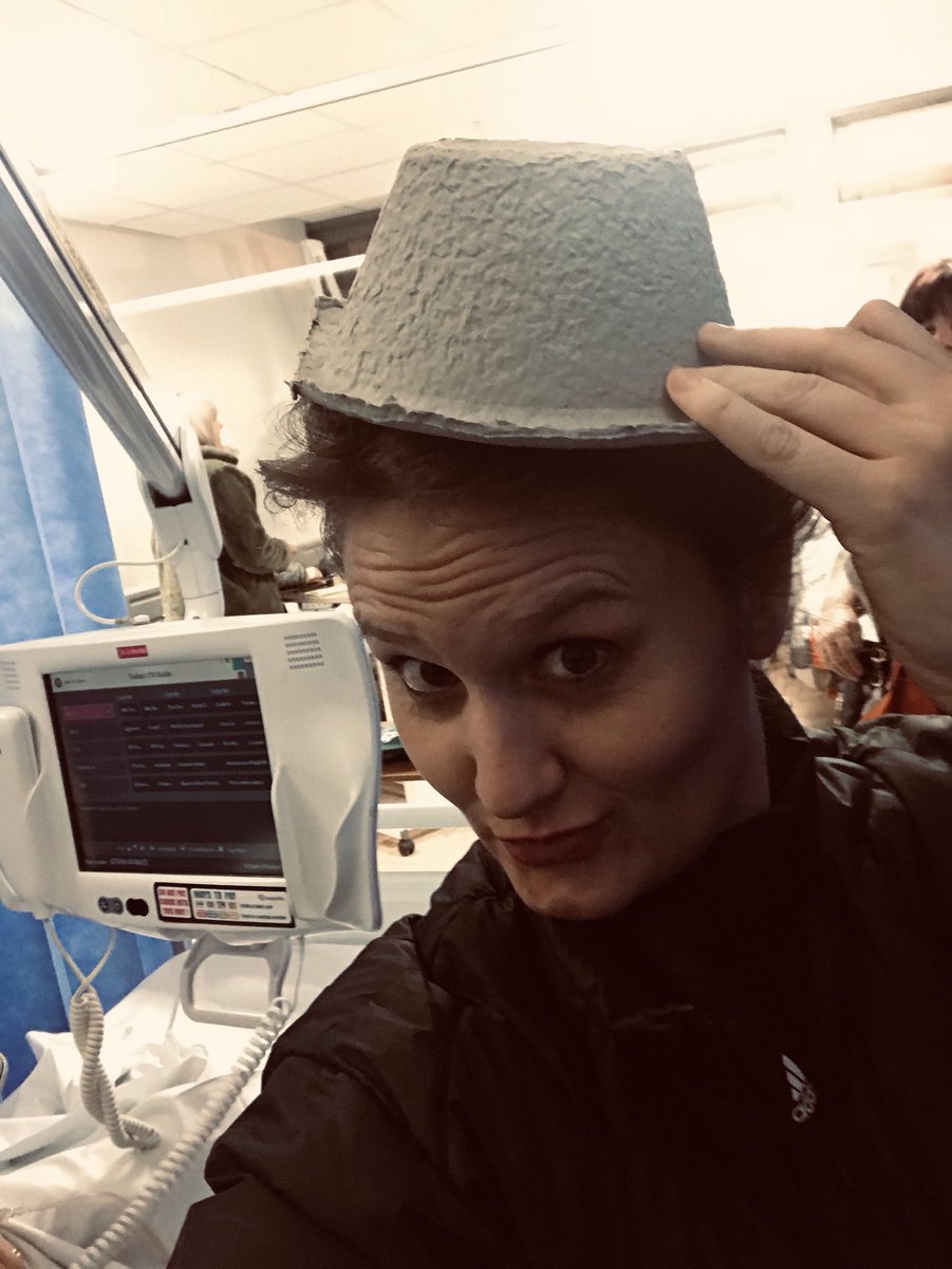 helmslou's tweet photo. When ya dads goes for a scan and your like... โค๏ธX #keepingmyselfentertained #hospitalfun #makingmydadlaugh #keepingthespirithigh #letmeseethatsmile #hospitallaughs #getbettersoondad https://t.co/xLn8nAbQ5a