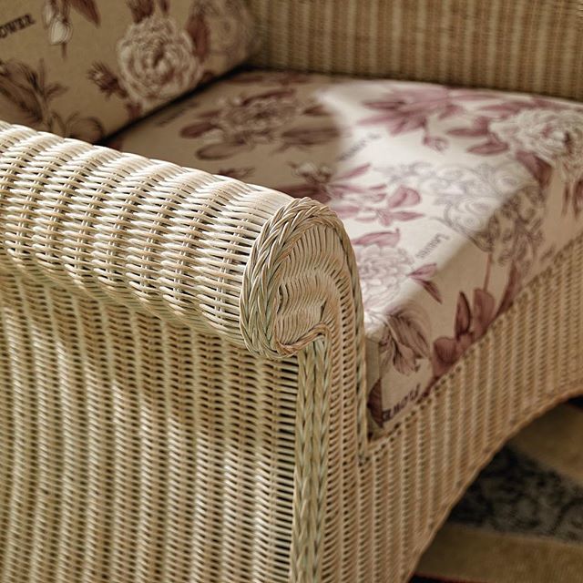 Muebles que aportan naturalidad,calidez y elegancia a cualquier espacio de la casa. 
Sabes de qué material está hecho nuestro sillón VAMO?

Do you know what material our VAMO chair is made of?

#joenfa #naturlovers #Vamocollection #furnitures #elegance #… bit.ly/2SQUFv6