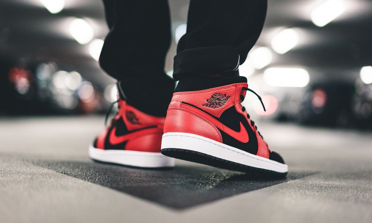 jordan 1 mid bred on feet