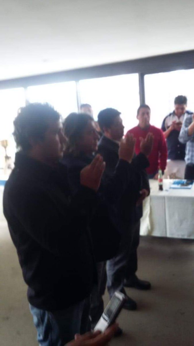 deportetotal_bo's tweet photo. #Automovilismo
El potosino Orlando Careaga Alurralde, flamante presidente de la #FEBAD. Tomo posesión del nuevo cargo del automovilismo boliviano. https://t.co/NAdU8oHgKv