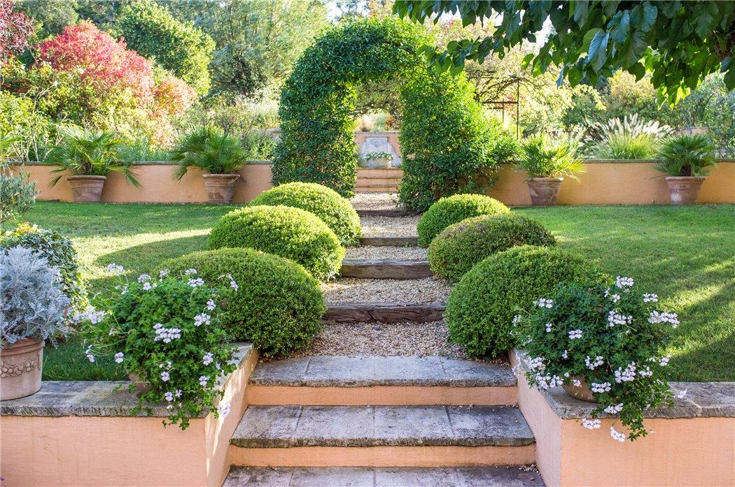 knightfrank's tweet photo. Situated in a pretty valley in the #Lavandou region to the south of the St Tropez peninsula, this wonderfully appointed #house sits amid enviable grounds to create a truly magnificent Provencal estate. VIEW more here: https://t.co/SYgKdzRIhN #FrenchView https://t.co/BMlfBDbe6K