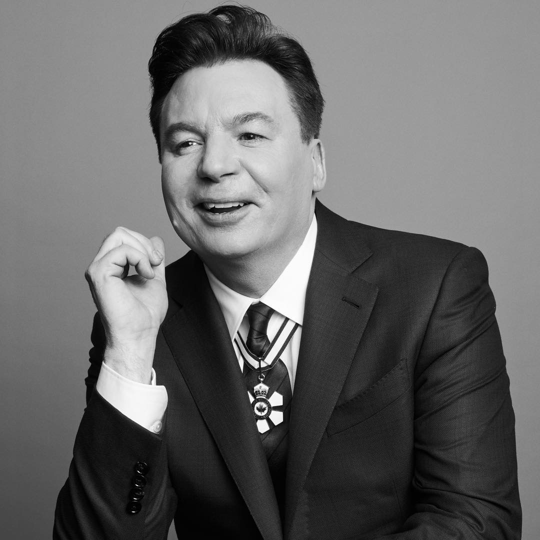 Sending a Monday #shoutout to Mike Myers! The actor, writer and producer was looking sharp on Jan. 6 while donning his #OrderofCanada medal at the #GoldenGlobes. 🙌 🍁 #MCM 📷paolakudacki