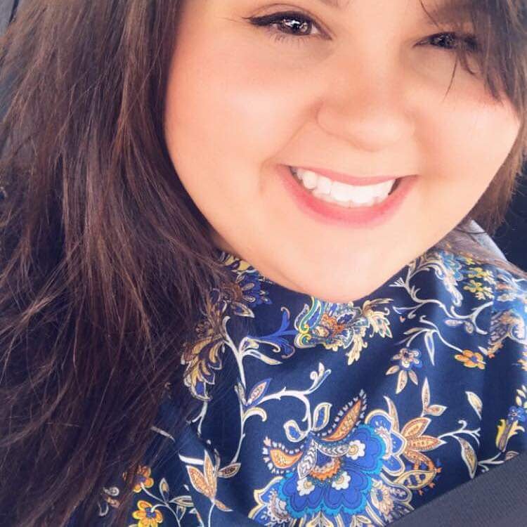 NotesOnNotes1's tweet image. Let&apos;s meet Maria Ceglie!
&quot;Hello everyone! I am three feet in at the University of Windsor as an English and Sociology major. I believe that music and storytelling are the best remedies to a shitty day. I hope you guys enjoy our blog as much as I do!&quot;
#NotesonNotes