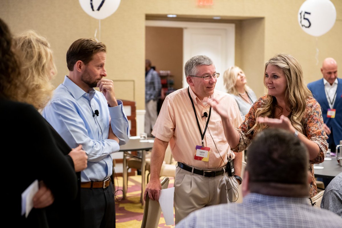 cardworks's tweet photo. Over 43 associates have been with CardWorks for a staggering 21-25 years!! We are proud to create a workplace that so many of you love. #CardWorks #MondayMotivation https://t.co/4Yp4RJTutq