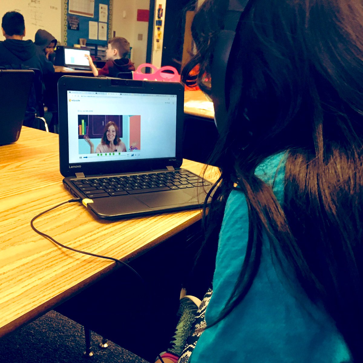 roxi_thompson's tweet photo. Students used @edpuzzle to watch a video about the skeletal system and learn at their own pace! @HLS_DVUSD @DVUSD #DVUSDTech https://t.co/xUm32vS9V1