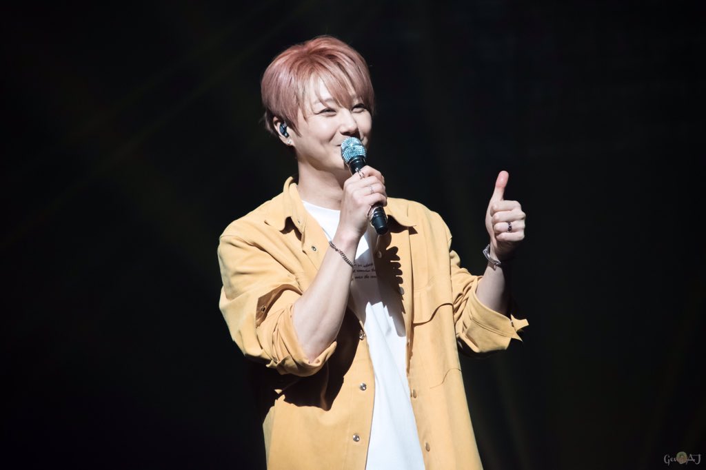 Geng_AJ's tweet photo. 181231 HYESUNG 

THE YEAR's JOURNEY 

PART.10

#SHINHYESUNG #SHINHWA 
#신혜성 #신화 https://t.co/zST9Jn3mCM