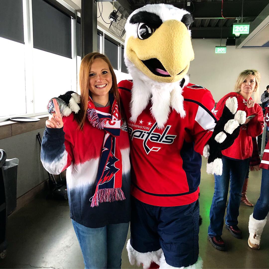futterz's tweet photo. Enjoyed a snow day rockinβ the red at Top Golf yesterday for a great cause! Thanks @meghantidwell for bringing me along to help support the @wishmidatlantic #wishuponapar Capitals events! β³οΈπ₯Άπβ€οΈ βοΈπ¨ https://t.co/5d5fJl1ILL